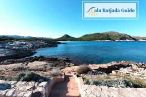Die Promenade von Cala Agulla